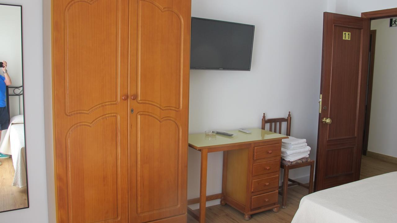 Hostal Onteniente La Mamola Εξωτερικό φωτογραφία