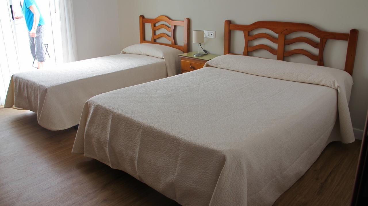 Hostal Onteniente La Mamola Εξωτερικό φωτογραφία