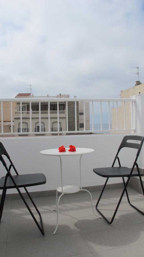 Hostal Onteniente La Mamola Εξωτερικό φωτογραφία