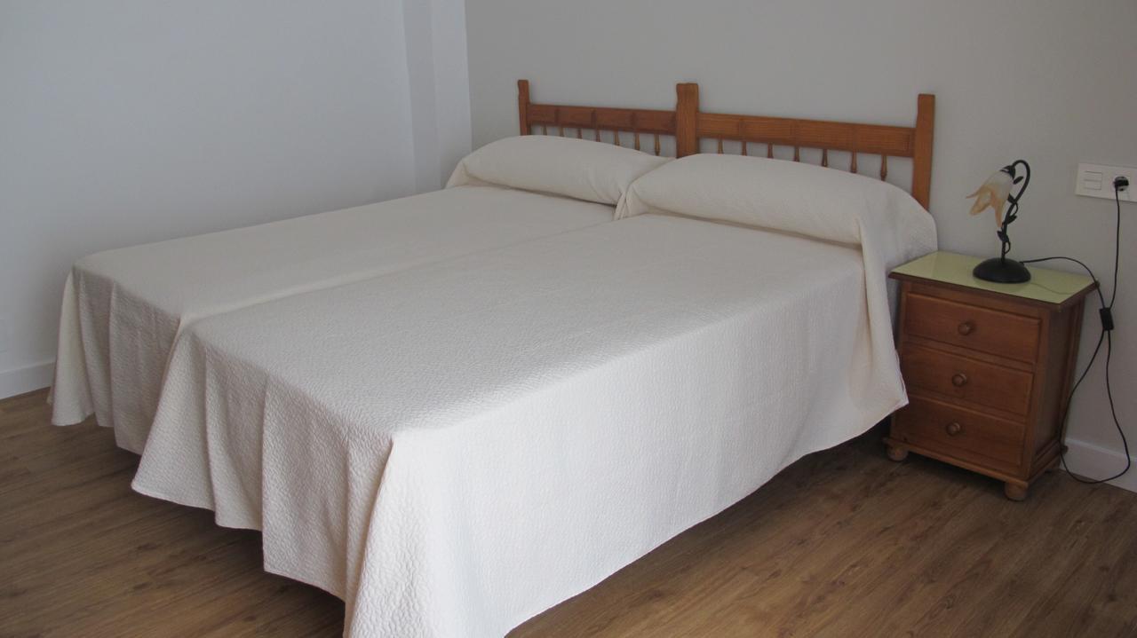 Hostal Onteniente La Mamola Εξωτερικό φωτογραφία